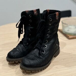 Roxy Lace Up Combat Boots - Faux Fur Lining
